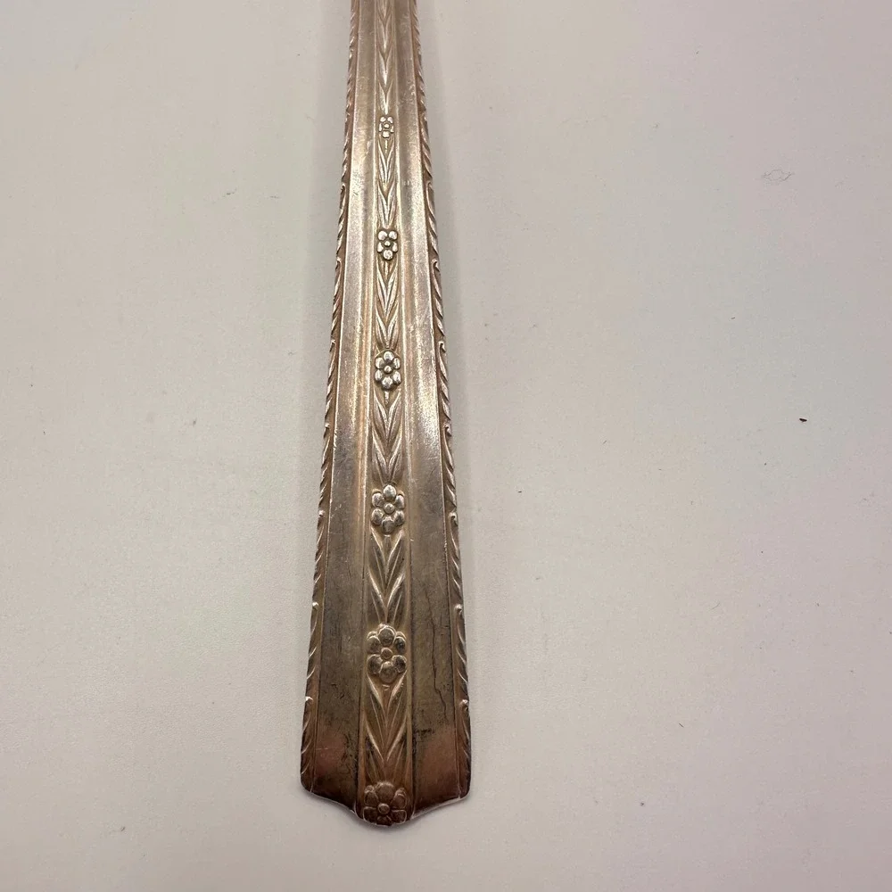 Vintage WALLACE BROS Silver Plate AA 1 Large serving Spoon (8.5